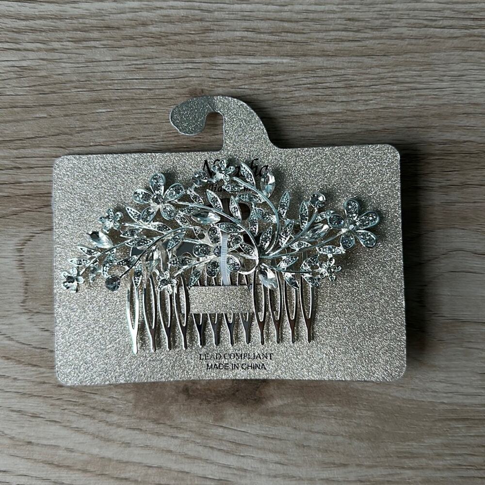 Natasha Silver Floral Flower Bridal Hair Pin Bridal Hairdo Accessory Bride NWT